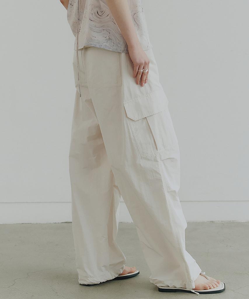 NOIRER FOR WOMAN Cotton-Nylon Parachute Pants (Cream)