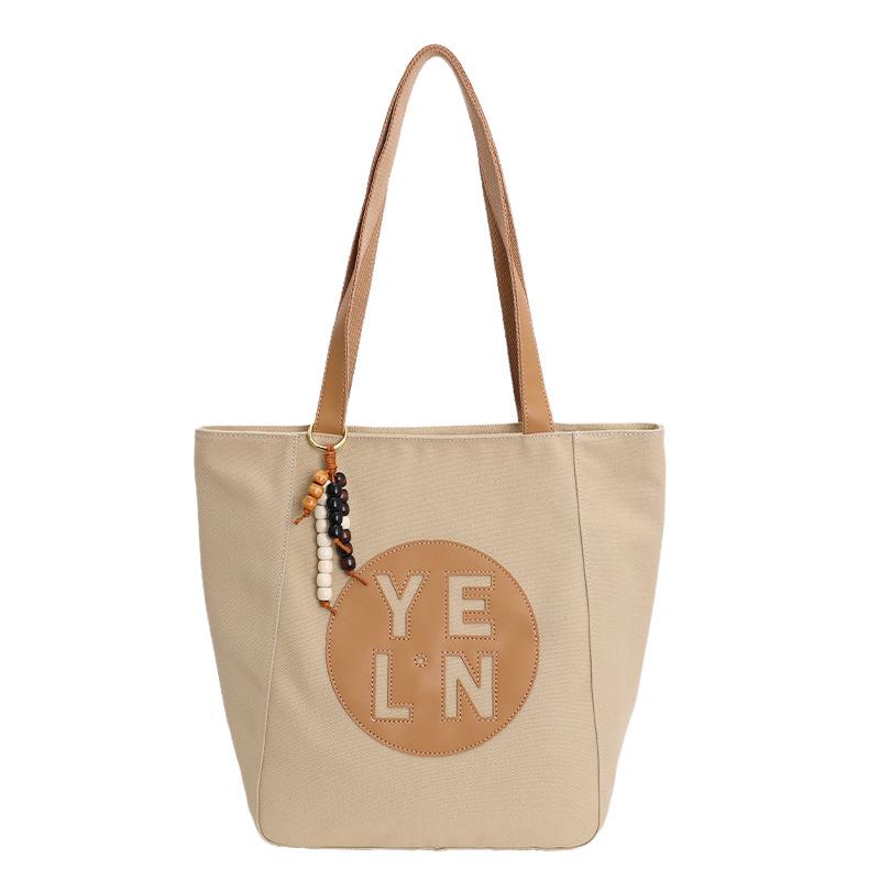 2025 New Autumn and Winter Versatile Lightweight Large Capacity Shoulder Bag Premium Commuter Simple Retro Portable Tote Bag