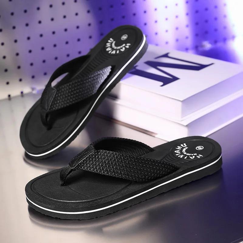Fashion Men Slippers Outdoor Flip Flops Summer Fashion Open Toe Flat Shoes Non-slip Home Breathable Soft Trendy Men Beach Sandals 2025