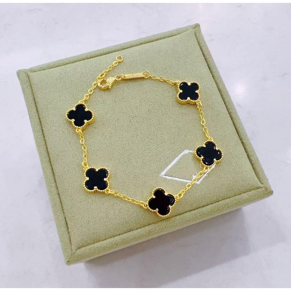 Neues Mini-Fünfblüten-Armband mit vierblättrigem Kleeblatt Schlichtes und modisches Nischenarmband