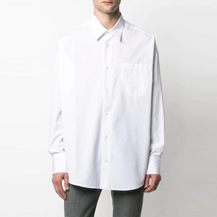 AMIPARIS Logo Patch Long Sleeve Shirt Unisex Shirts H21C111462-100