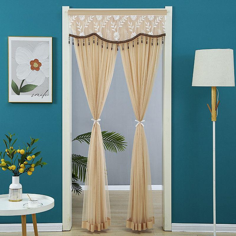 Krajková dvouvrstvá protikomáří závěs na dveře s přepážkou pro soukromí pro všechna roční období