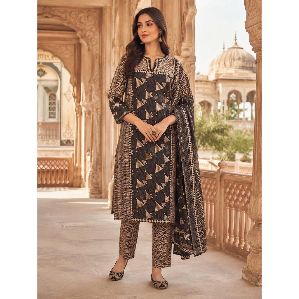 Beautiful Jaipuri Printed Kurti Pant Dupatta Set Women's Casual Wear Salwar Suit