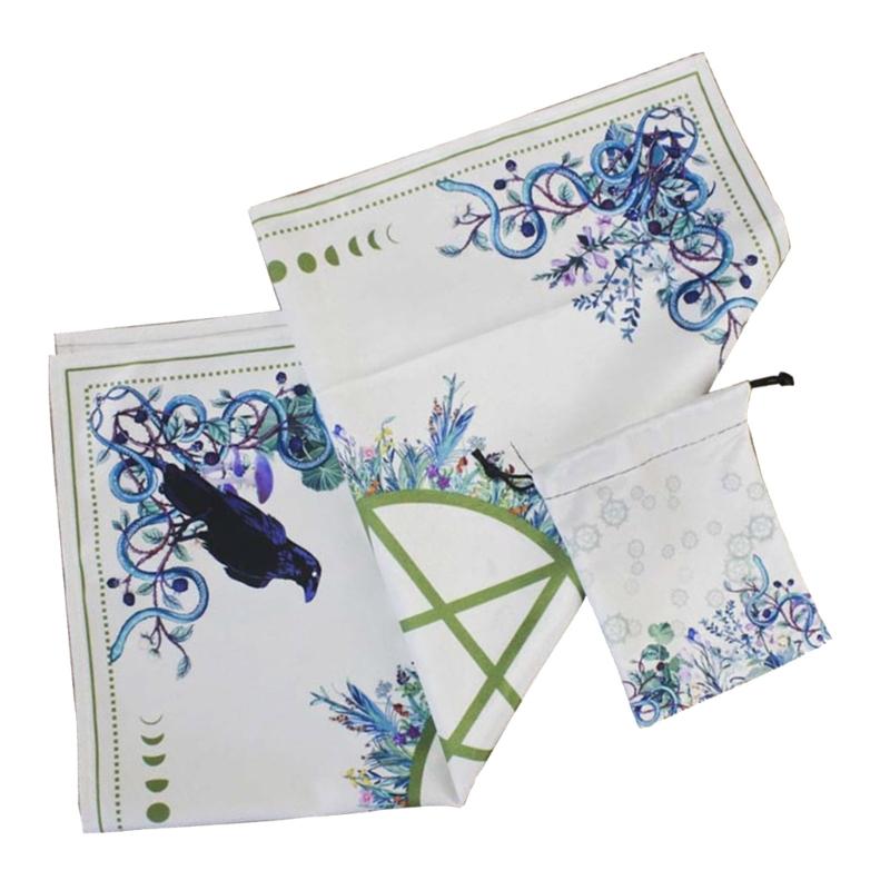 Luxurious Velvet Tarot Cards Table Cover with Pentagram Design
