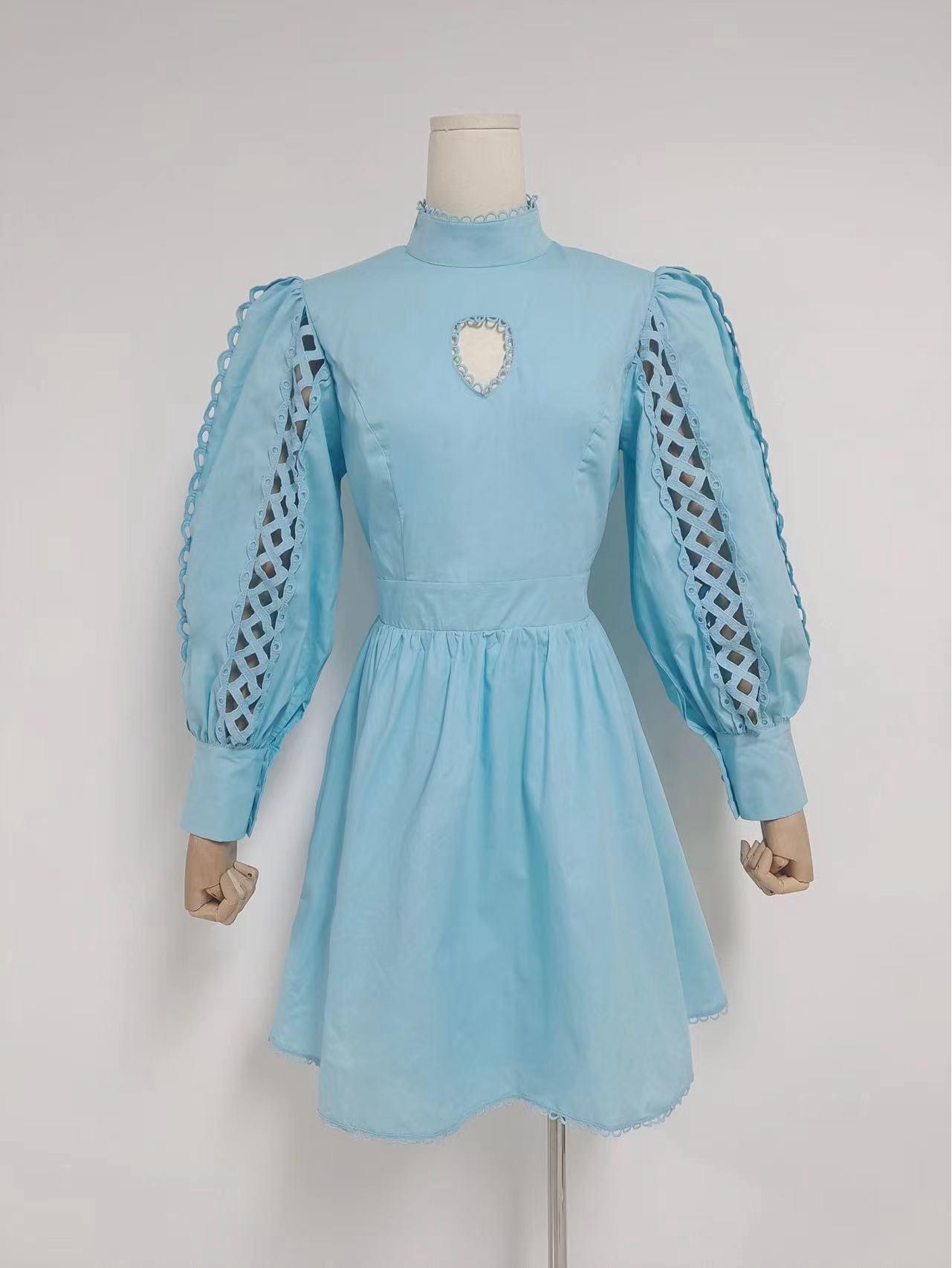 

Осеннее короткое платье 2023 года с рукавами-фонариками, вырезами на талии и воротником-стойкой Extra Large синий