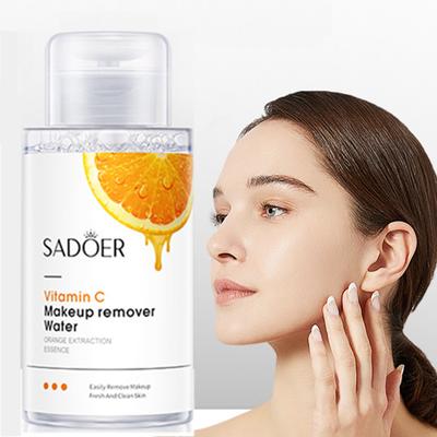 Struccante delicato e idratante alla vitamina C per una pelle fresca e pulita