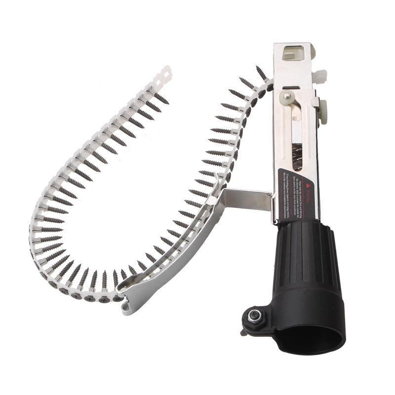 Dobíjecí elektrický šroubovák pro tesařské práce a sádrokarton