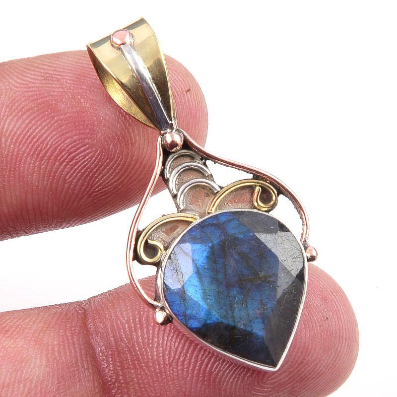 

Natural Labradorite 925 Solid Sterling Silver Jewelry TwoTone Pendant 1.50 V5C72