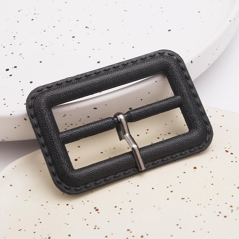 

Ремень для пальто-ветровки из искусственной кожи с пряжкой цвета черного кофе, регулируемая пластиковая квадратная трехскоростная пряжка.