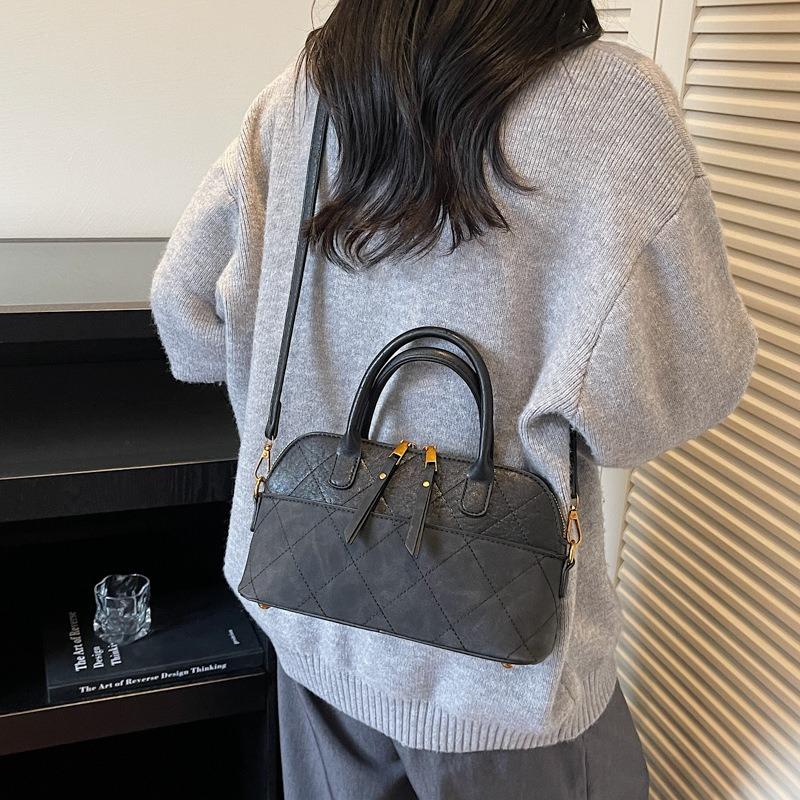 Rhombus Retro Bag Women's Autumn and Winter New Fashion Niche Design Messenger Bag Portable Shell Bag