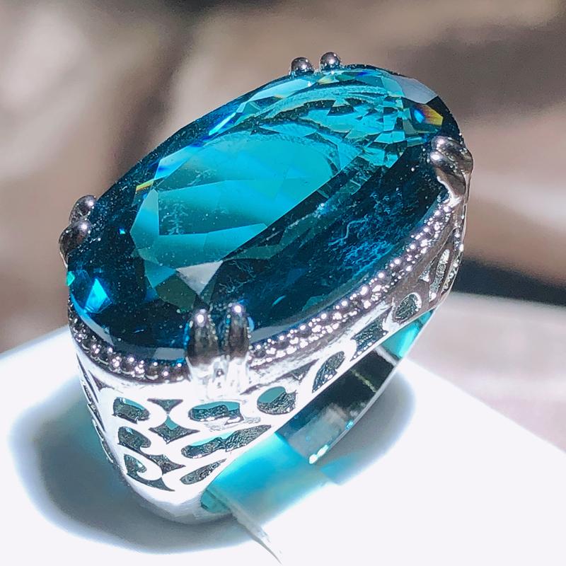 2022 Nuovo Anello Eagerato Grande Zircone Donna Punzonato 925 Festa Regalo di Compleanno Anello Oversize con Pietra Principale Blu
