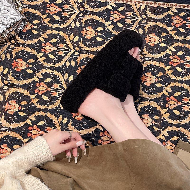 Temperament one-word drag fluffy slippers women's outerwear with platform shoes French skirt casual height increase new 2025 yellow