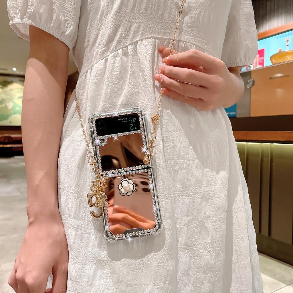 Applicable to Huawei P50pocketS camellia mirror zflip7 messenger chain flash diamond cartoon bear protective case