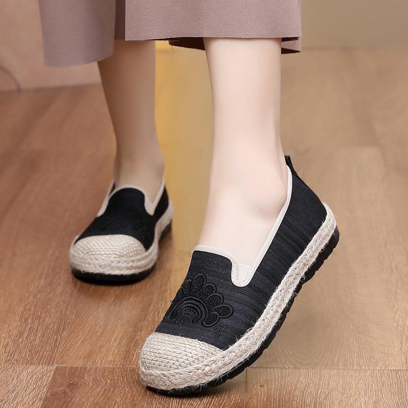 

Рибальські туфлі жіночі нові Xiaoxiangfeng на плоскій підошві повсякденні туфлі старі пекінські тканинні туфлі жіночі зручні ліниві на один крок жіночі одинарні туфлі 40 чорний