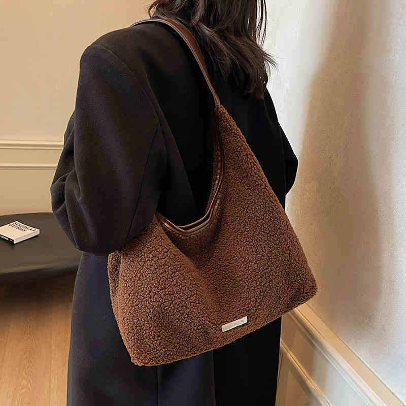 Women's Fur Shoulder Bag for Autumn Winter Large Capacity Versatile Shopping Bags New Casual Commuting Bags