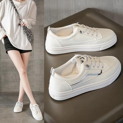 2025 lente nieuwe damesschoenen sport veelzijdig witte schoenen dames casual leren oppervlak één pedaal board schoenen trendy schoenen