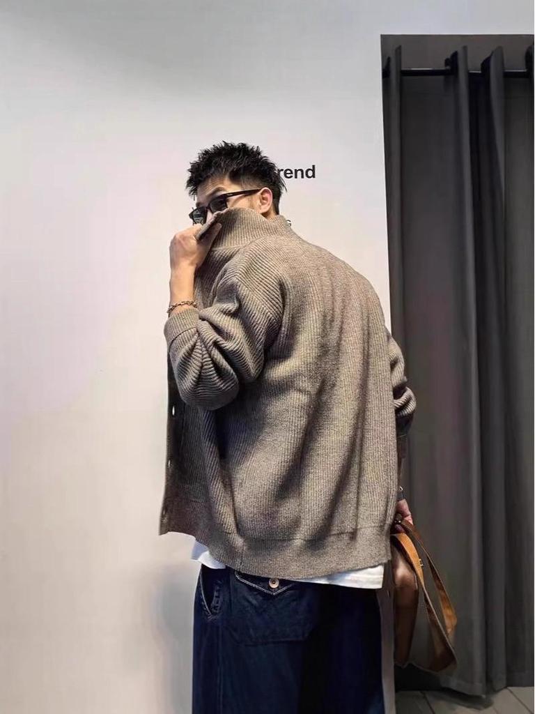 Men's Versatile Solid Color Knit Cardigan - Loose Fit, Single-Breasted, Lapel Sweater for Spring & Autumn.