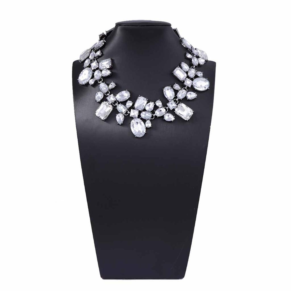Unregelmäßige geometrische Strass-Halskette übertriebene Persönlichkeit Luxus Kristall vielseitig Bankett Damen