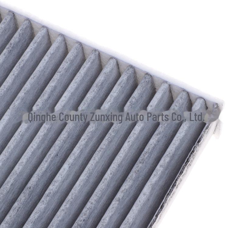 Compatibil cu Mazda 6, Ruiyi, CX-7, Pentium B50/B70/B90/X80: Filtru de aer cu cărbune activ.