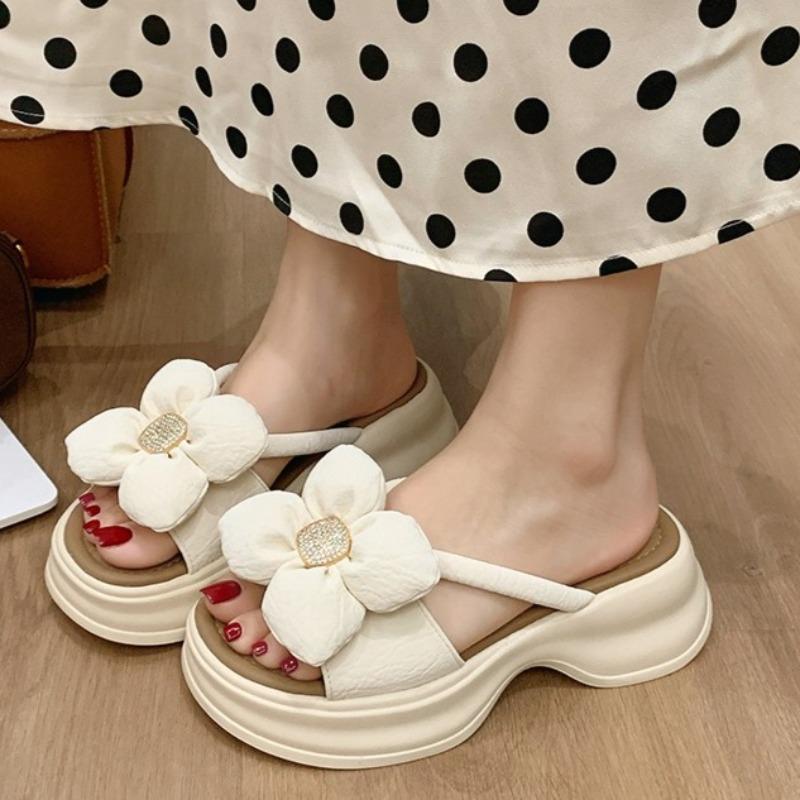 Fashion Platform Rhinestone Flower Slippers Women's Outward Wear Summer New Round Toe Open Toe Soft Sole Non-slip Flip-flops