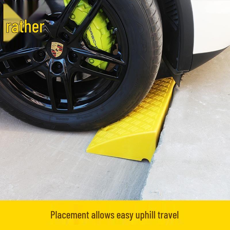 Dreieckige Kunststoff-Autoschwellenrampe & Geschwindigkeitsbegrenzungspad