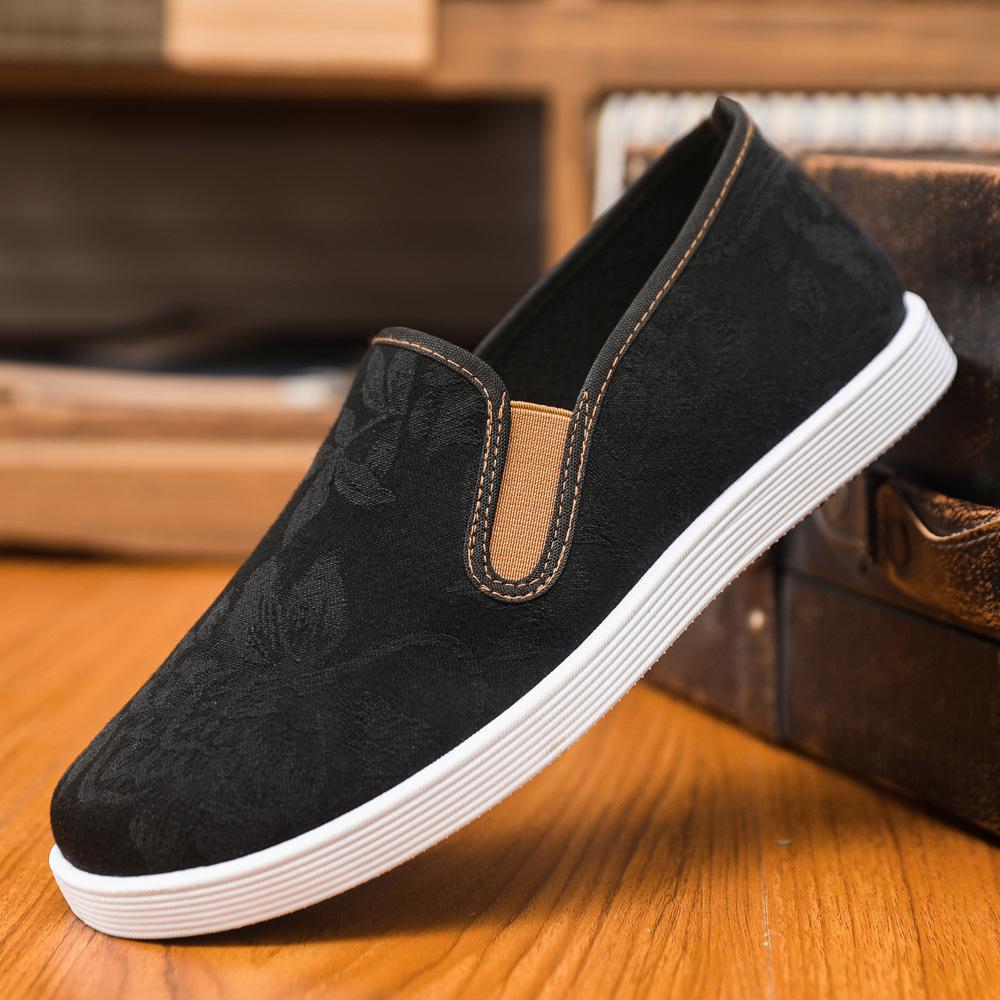 

Старые ******* тканевые туфли ****** и летние новые мужские туфли универсальные повседневные туфли из жаккардовой ткани с подошвой из дерьма с одной педалью для вождения рабочие туфли 45