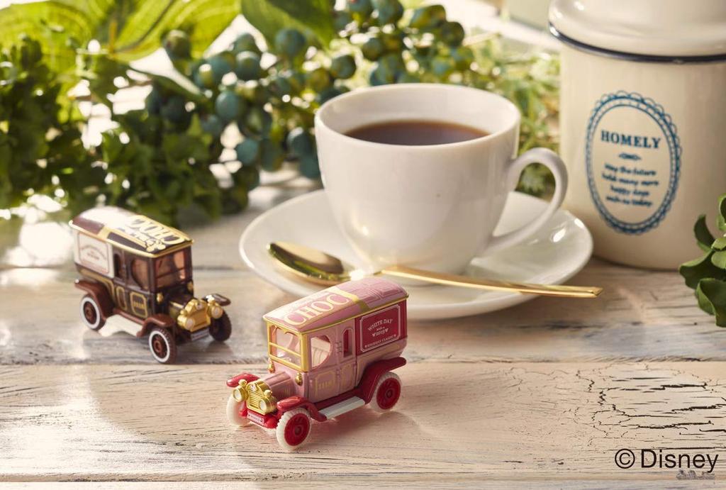 Tomica Disney Motors Classic Minnie Mouse White Day Edition 2019 Hi-Hat