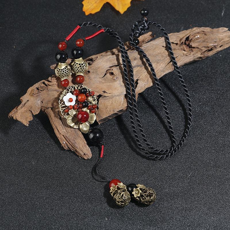 Retro long agate necklace women's versatile fringed pendant pendant temperament high-end sweater chain jewelry