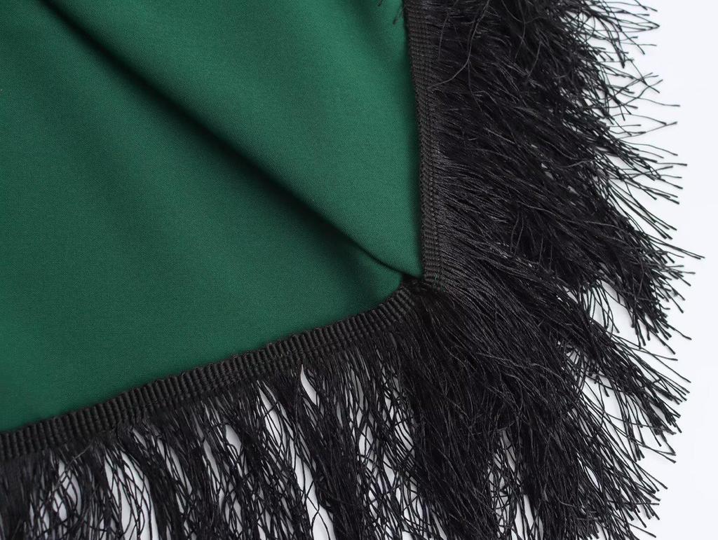 Spring 2025 Women's Fashion: Loose Batwing Sleeve Long Dress with Tassel Detail