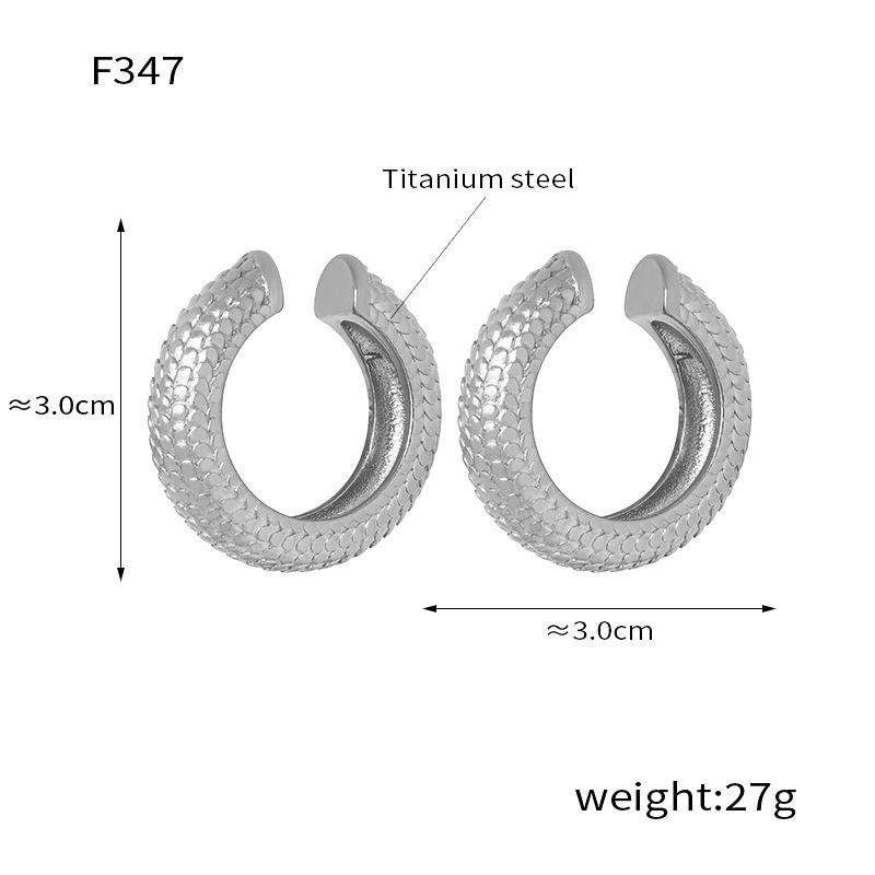 Fashion And Popular Retro Earrings Titanium Steel Plated 18K Gold Weight Color Glaze Ear Clips French Light Luxury Design Earrings Series