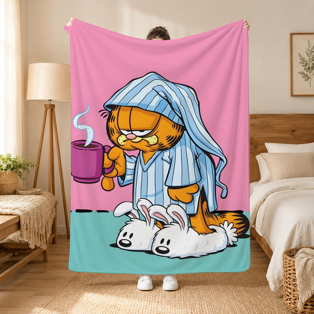 A fat yellow cat cute Garfiel Throw 240g flannel blanket, suitable for sofas, beds, offices,  exquisite gift blankets