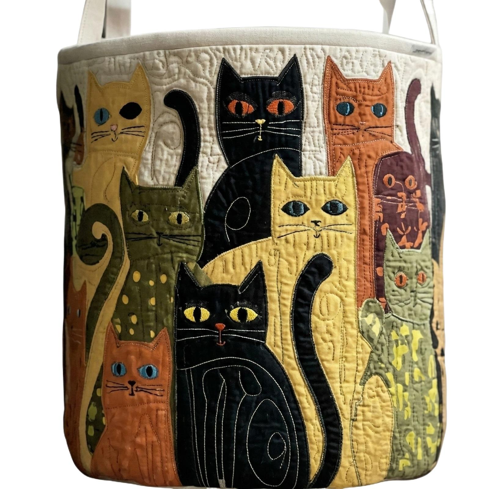 

Quilted Laundry Storage Basket, And Suitable For Storing Dirty Clothes. One Size