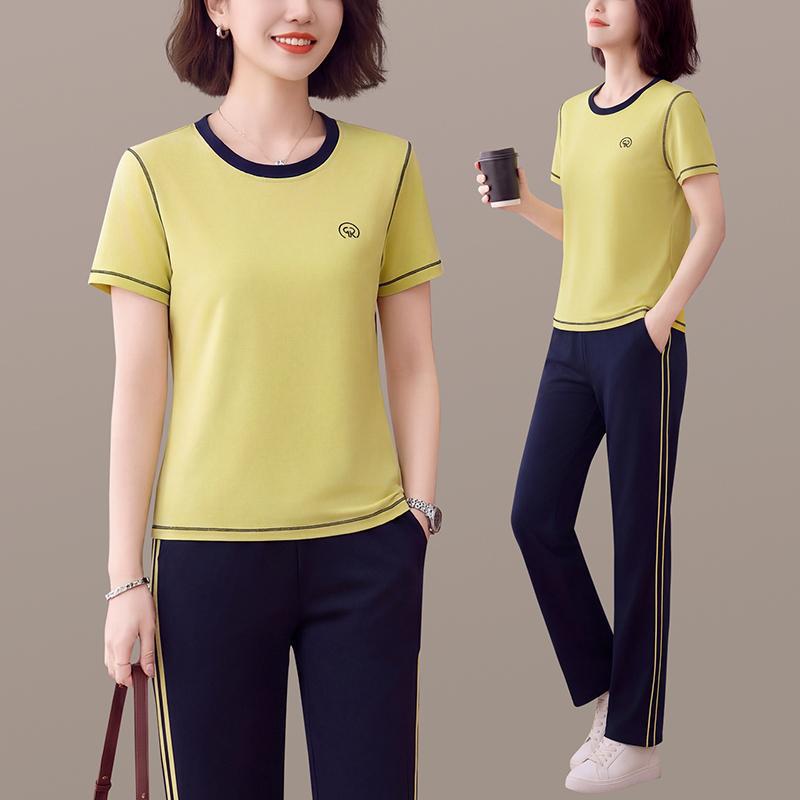 Trendy Summer 2026 Women's Two-Piece Set: Short-Sleeve Top and Loose Trousers