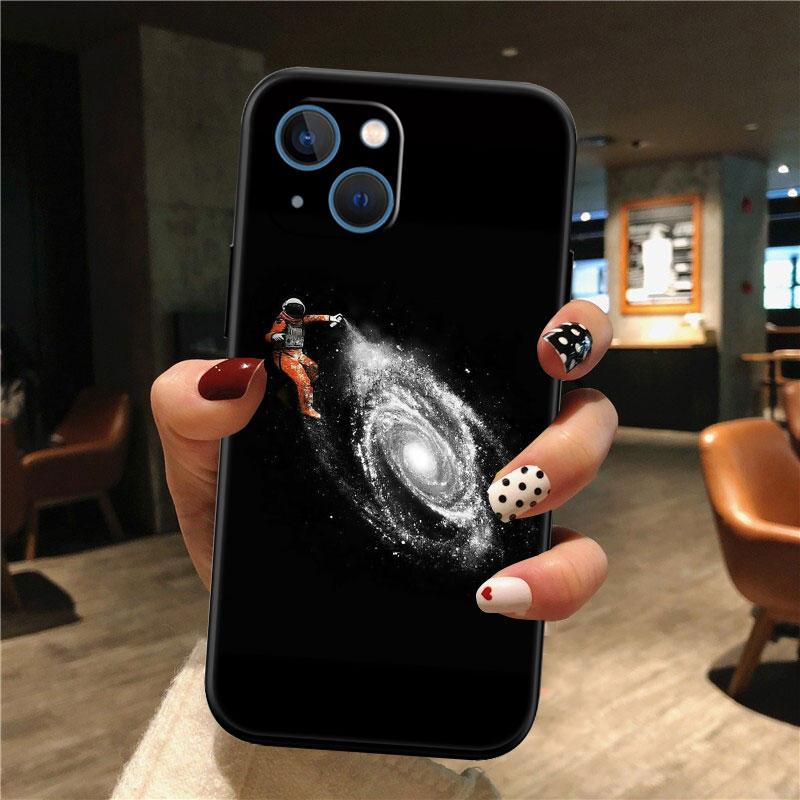 IK2 Abstract space astronaut Case for Motorola Edge 60 60s 70 G86 G56 G54 E14 G04S G45 G54 G64 S30 S50 X30 X40 X50 Pro Power