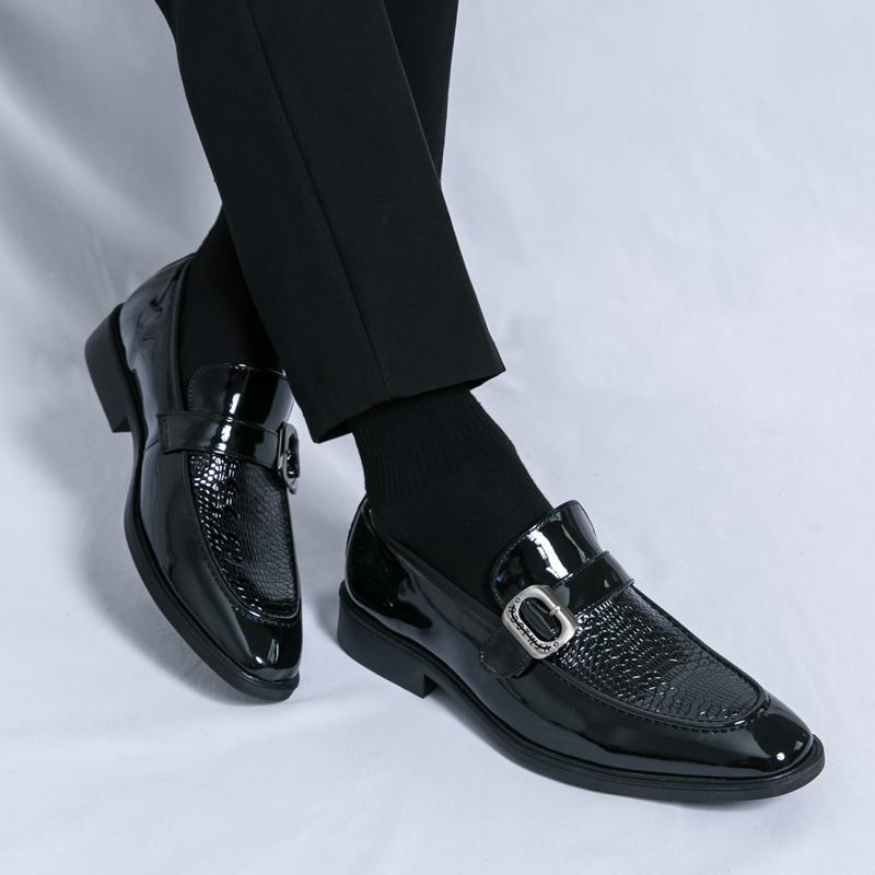Fashion Men Business Dress Shoes PU Fashionable Buckle Leather Shoes European Style Fashionable Retro Loafers Size 38-46 Men Shoes