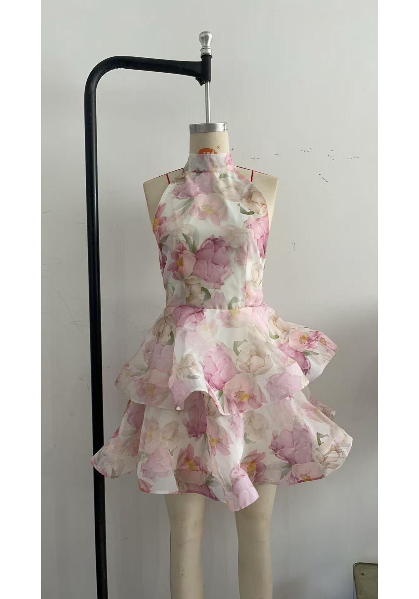 2026 Europäischer & Amerikanischer Stil Damen Sommer Print Rückenfreies Kurzes Kleid Large gray