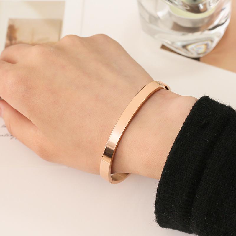 High-End Women's Stainless Steel Bracelet - Non-Fading, Titanium Steel, Elegant Buckle Jewelry