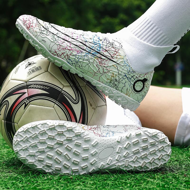 Children's Football Shoes High-top Youth Training Shoes Long Nails Broken Nails Artificial Turf Professional Game Shoes