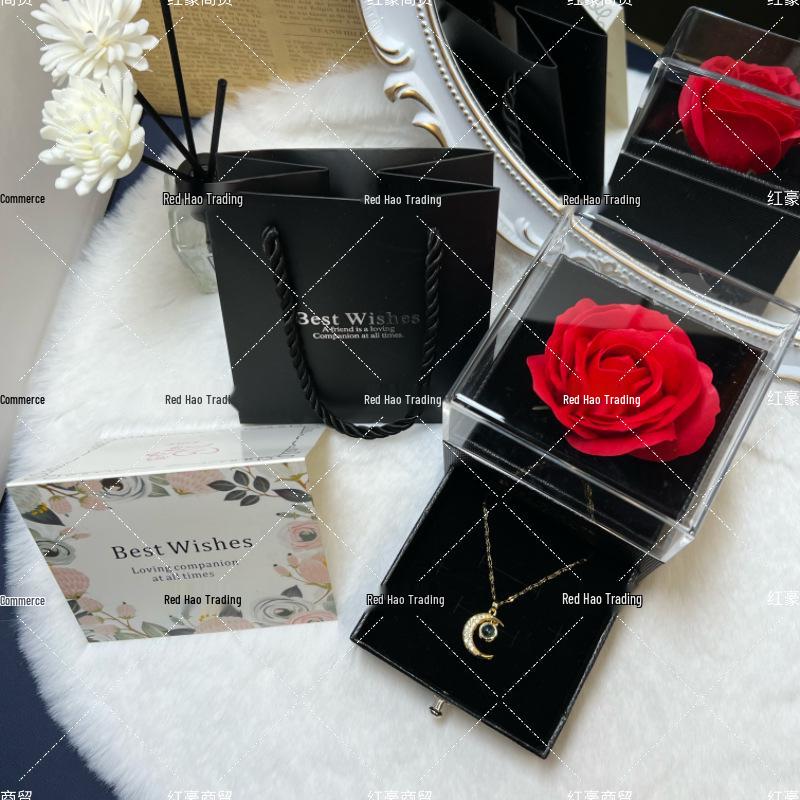 Κουτί Δώρου σε Σχήμα Καρδιάς με Τριαντάφυλλο & Κολιέ: Σετ Αποξηραμένων Λουλουδιών για την Ημέρα του Αγίου Βαλεντίνου & την Ημέρα της Μητέρας