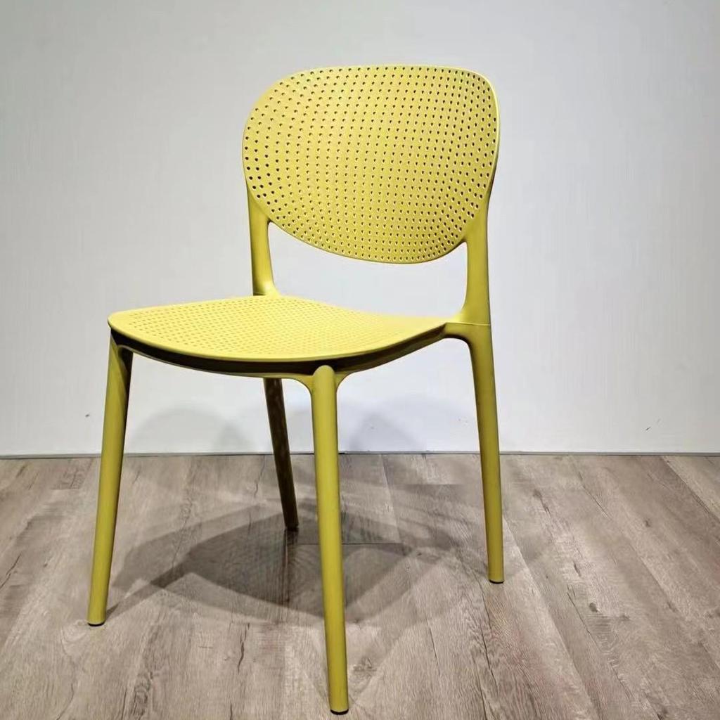 Simplistic Backrest Plastic Dining Chair for Restaurants, Cafes, Meeting Rooms, and Leisure Areas