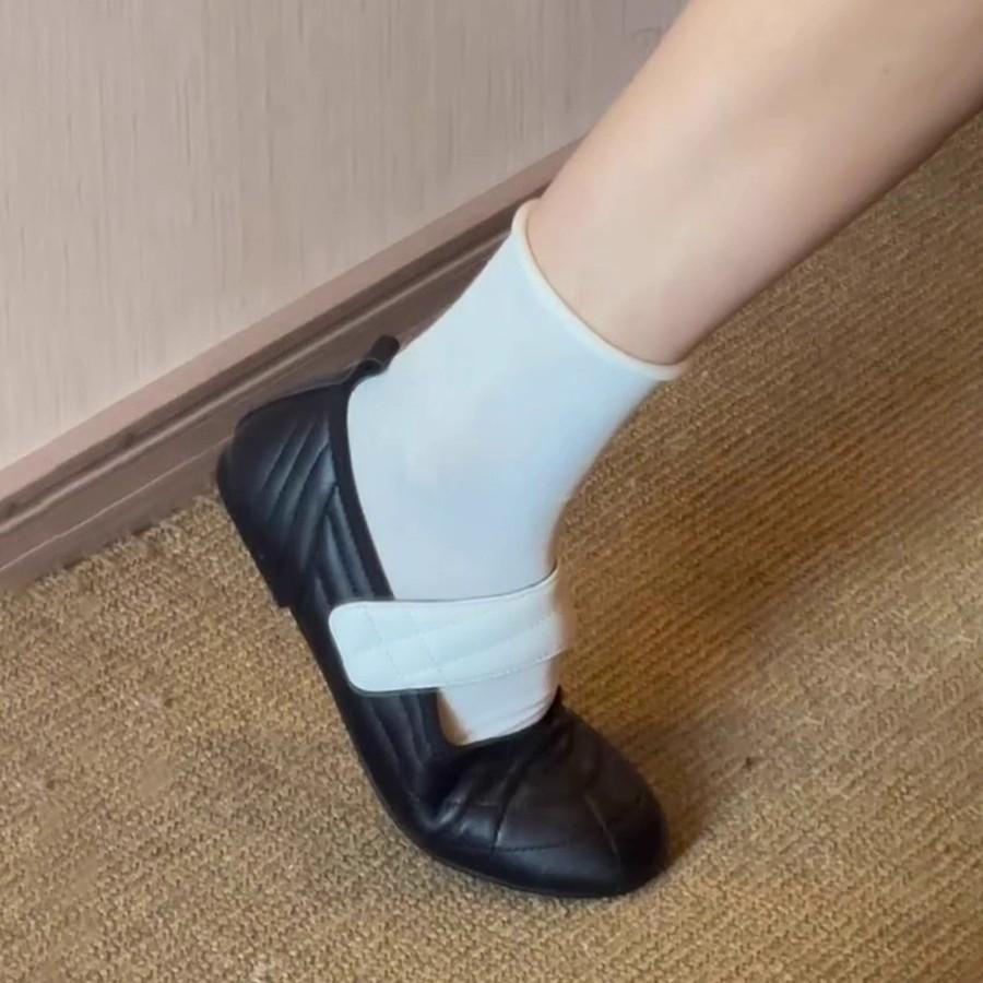 Sheepskin version~ Niche design round head Velcro Mary Jane shoes for women French casual sports style shallow mouth single shoes for women