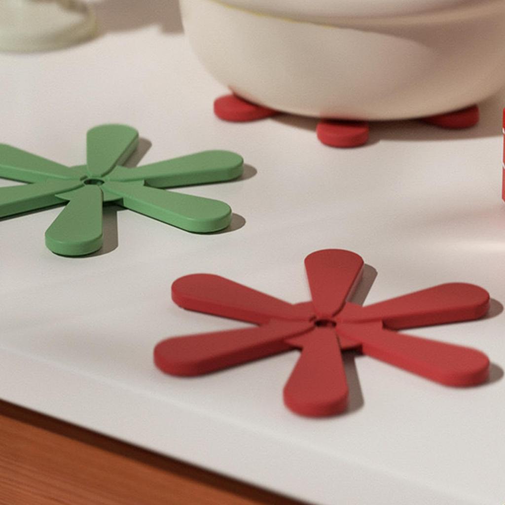 Tree Shape Trivet, Anti Scald Foldable Silicone Trivets for Hot Dishes Heat Resistant Easy to Clean Tree Trivet with 3 Coasters