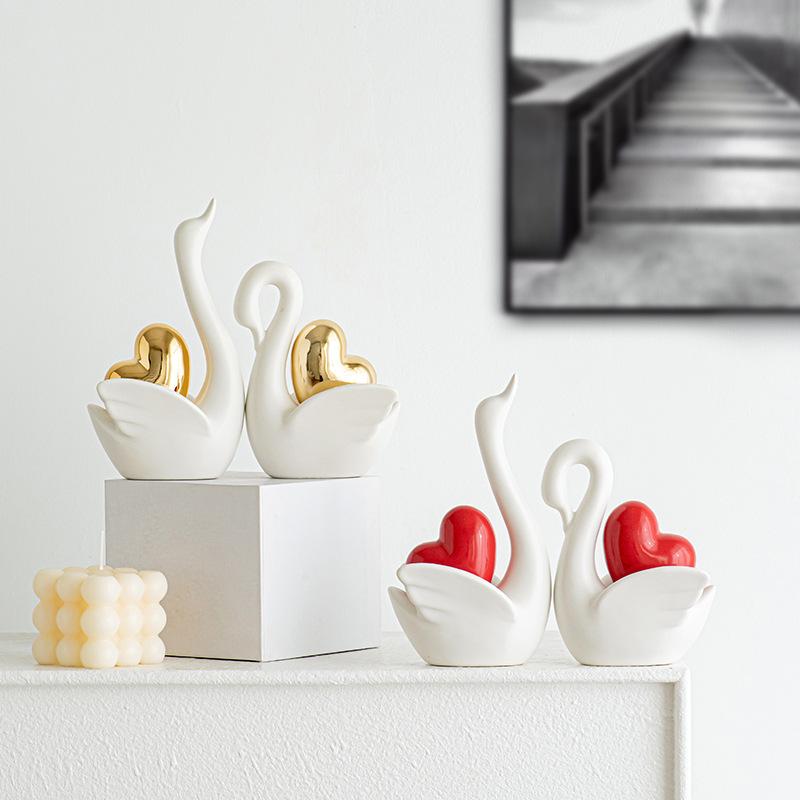Love Couple Swan Ornament Ceramic Crafts Golden Love Sculpture White ceramic swan figurine  TV cabinet Home decor accessories