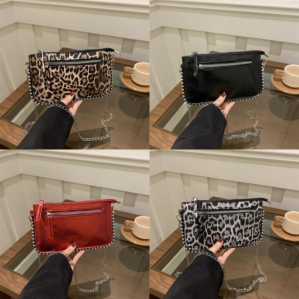 Trendy Small Square Bag With Decorative Stitching For Casual Outings And Shopping