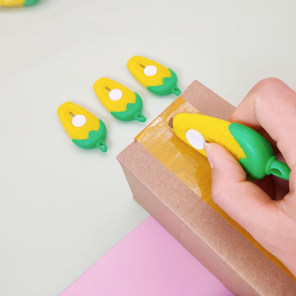 Mini nóż użytkowy w kształcie kukurydzy z kreskówek - uroczy obcinacz do papieru dla uczniów i ostrze do ekspresowego rozpakowywania