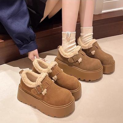 Botas de neve de sola grossa femininas 2025 novo inverno veludo quente Nordeste sapatos de algodão grandes pequeno aumento de altura sapatos pão