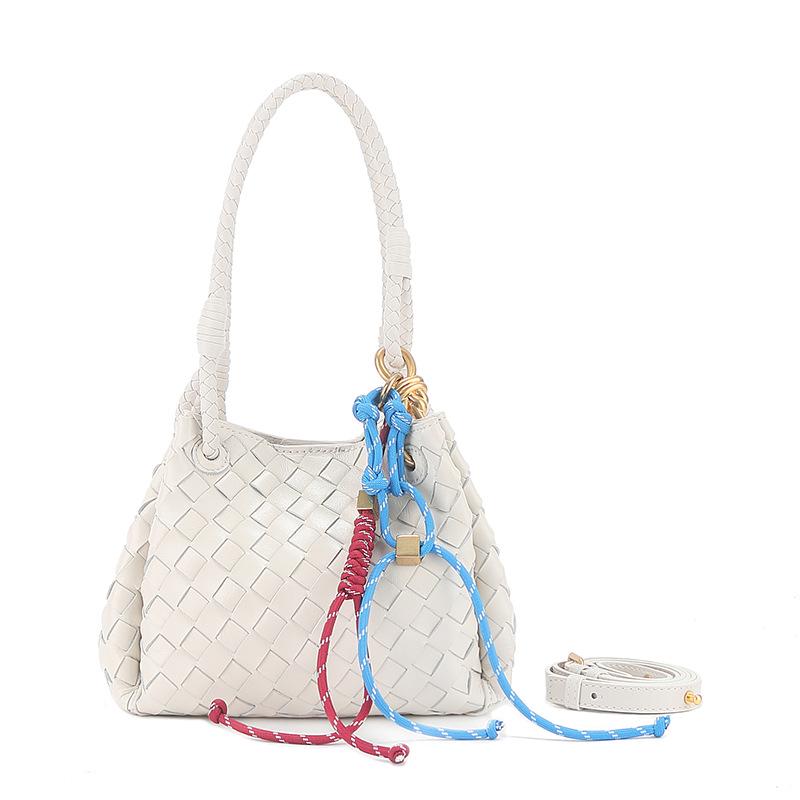Same Model As Xiaohongshu: Woven Bag, Handbag, Messenger, Fresh Niche Shoulder, Underarm Bag.
