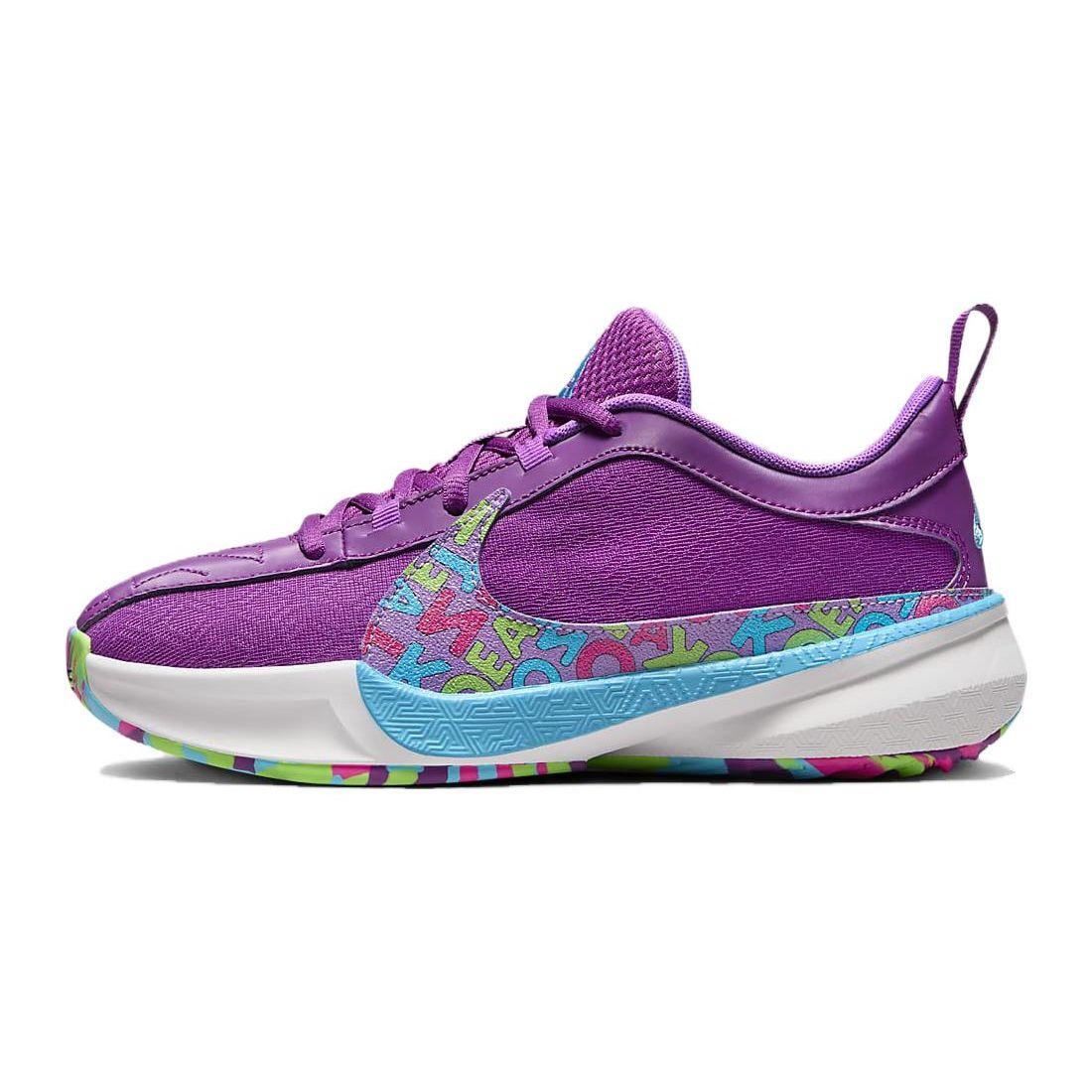 

Детские кроссовки Nike Zoom Freak 5 GS Alphabet Bros Фиолетовый Bold-Berry Fuchsia-Dream DZ4486-500 36.5