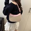 New fashionable contrasting colors splicing design sense women's versatile commuter bag high value simple temperament shoulder messenger bag