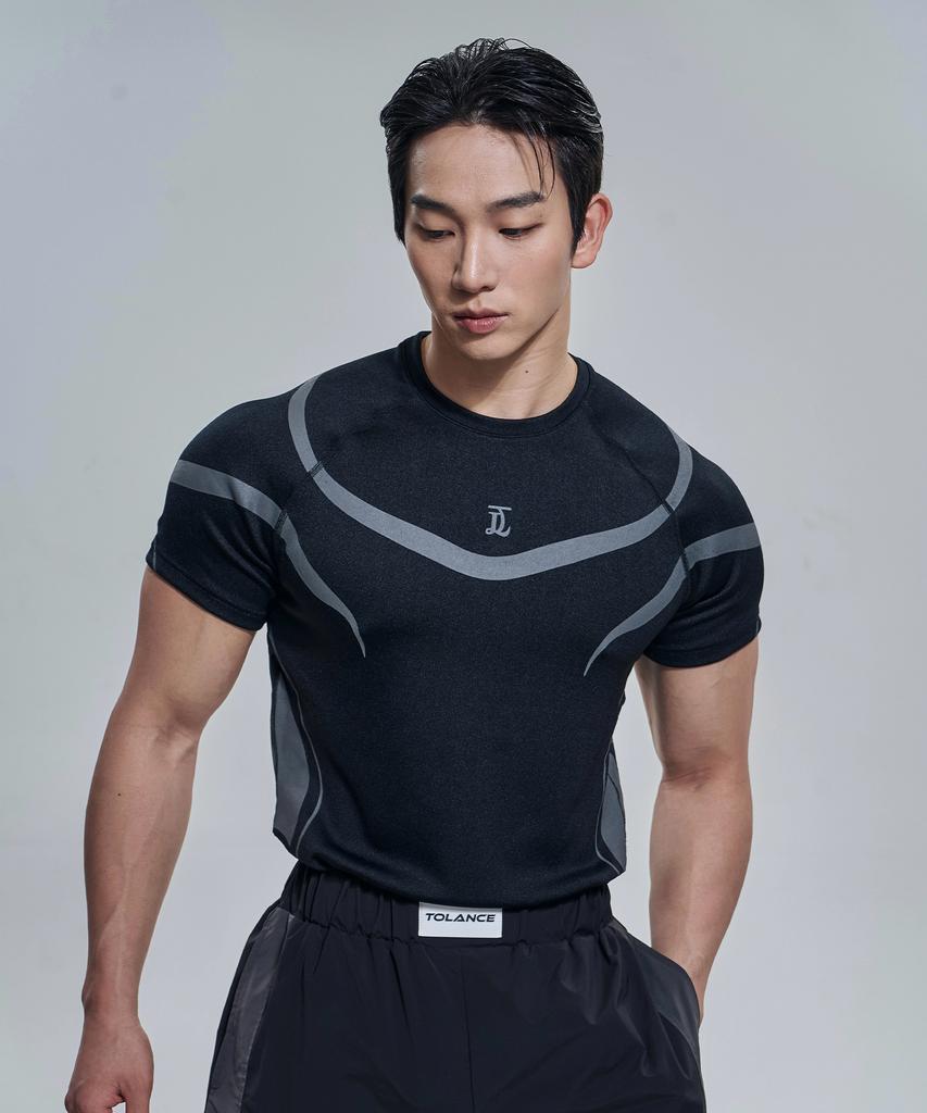 Toleonseu Active Contour Suit Short Sleeve - Black